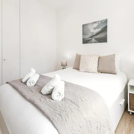 Seaside Salty Escape *