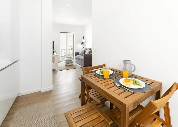 Seaside Salty Escape *